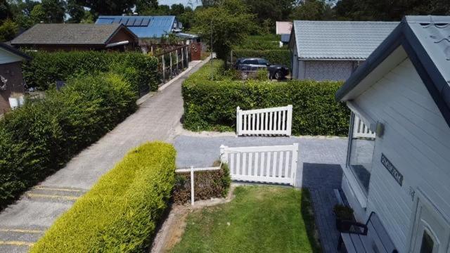 Bungalow Scheldezicht In Zeeland Dicht Bij Zee Scherpenisse Eksteriør billede